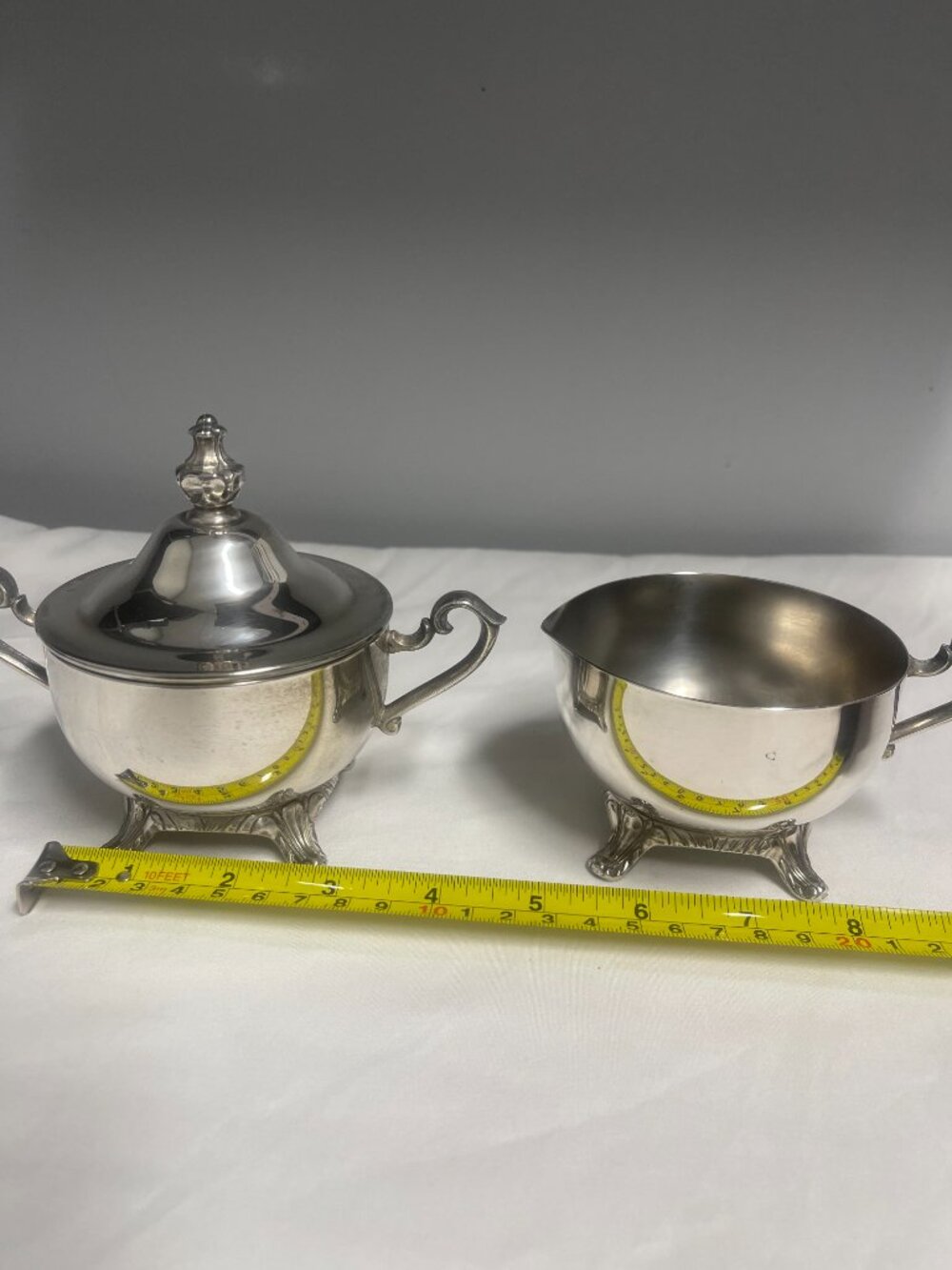 Wm Rogers Silverplate Creamer & Covered Sugar Bowl Set - Picture 10 of 11